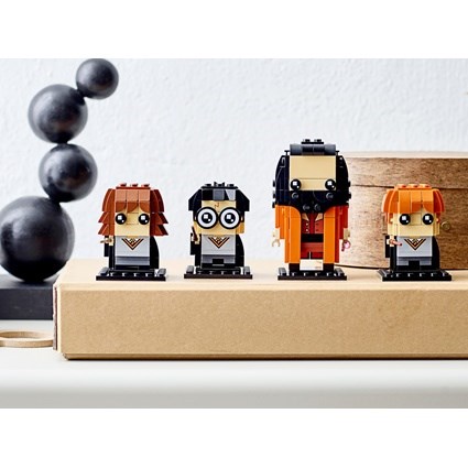 Harry, Hermione, Ron e Hagrid