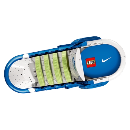 Nike Dunk x LEGO
