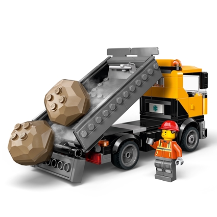 Heavy-Duty Recovery Tow Truck with Crane