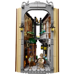 Sherlock Holmes: Book Nook