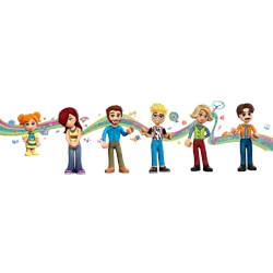 Olly and Paisley's Family Houses