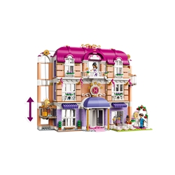 Heartlake City Grand Hotel